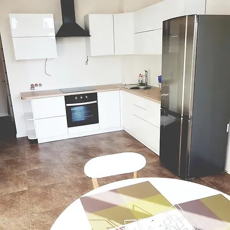 Sigurd Hall Apartment *